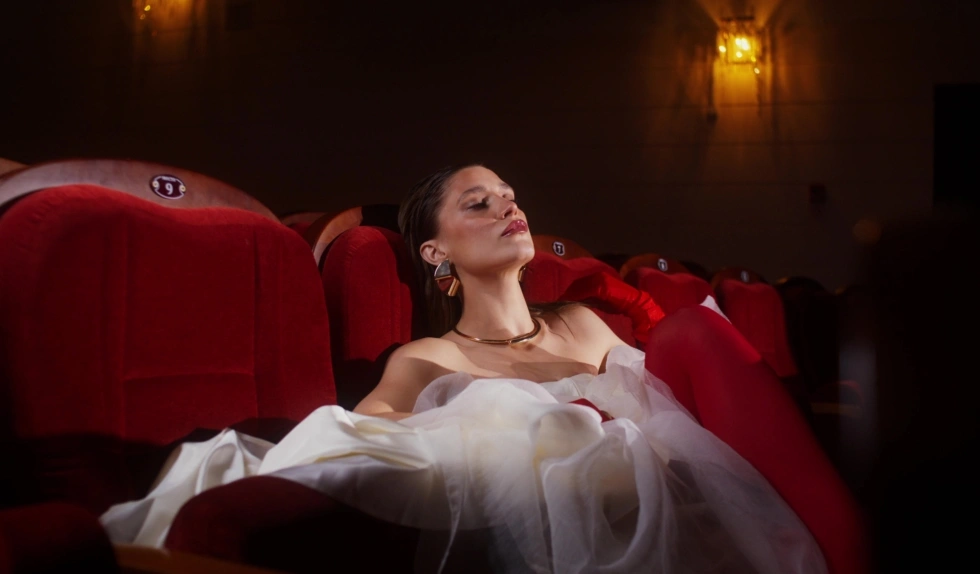 Pomysł na modną imprezę. Ta estetyka zawładnie 2026 rokiem