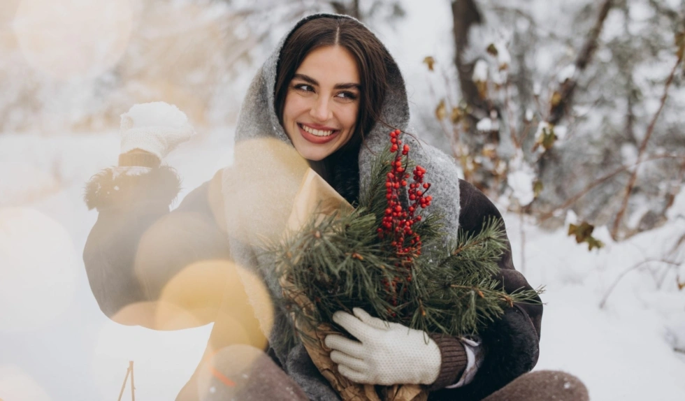 It-girls pokochały ten dodatek na zimę 2026. Jak nosić trójkątny szalik?
