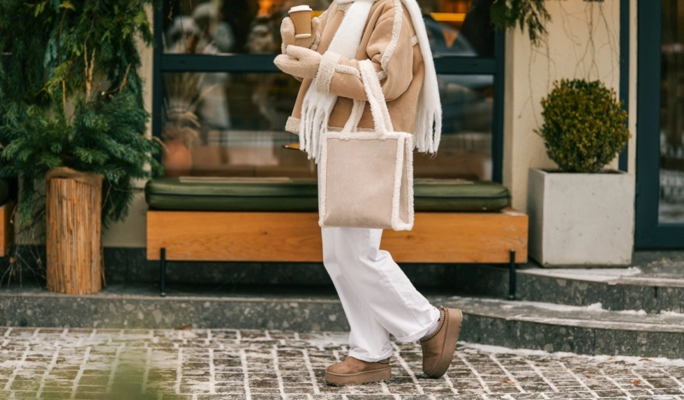 Nie tylko futra. Zimą 2026 wyciągamy z szafy to okrycie wierzchnie w stylu cozy chic