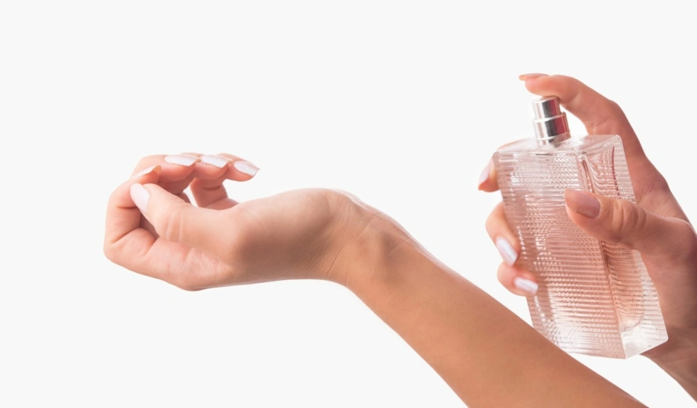 Kochasz zapach książek? Polubisz te perfumy inspirowane klimatyczną biblioteką