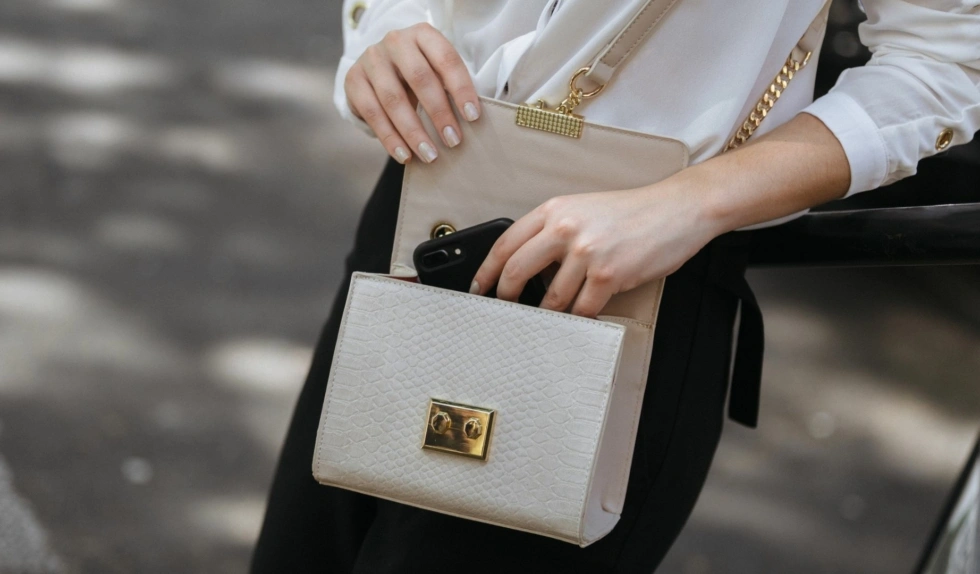 Modne torebki na wiosnę 2026. Te modele będziemy nosić non stop