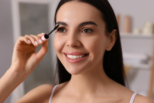 Hebe przecenia kosmetyki do makijażu. Tak tanio jeszcze nie było