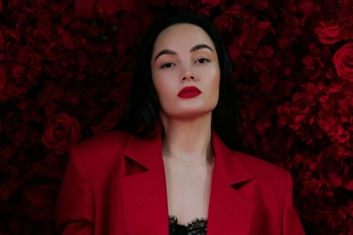 3 pomysły na walentynkowy make-up. Na te trendy stawiamy w 2026 roku