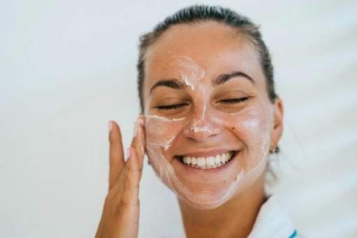 Polki pokochały ten ultranawilżający krem do twarzy. Idealny pod makijaż