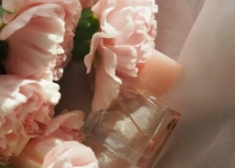 Te perfumy z Zary z nutą piwonii to idealny zapach na wiosnę