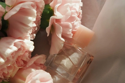 Te perfumy z Zary z nutą piwonii to idealny zapach na wiosnę