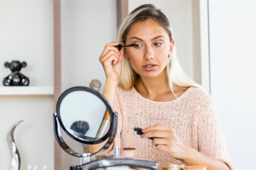 Polki pokochały ten tusz do rzęs. „Pięknie unosi i wydłuża rzęsy”