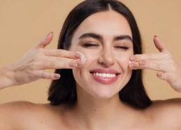 Żeń-szeń to odkrycie koreańskiej pielęgnacji. Jak działa na skórę i kiedy warto po niego sięgnąć?