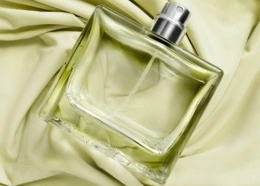 Pistacjowe perfumy na wiosnę. 3 zapachy creamy-gourmand, które uzależniają od pierwszego wdechu