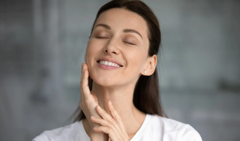 To polskie serum z egzosomami ujędrnia i napina skórę. „Efekty zauważalne już po kilku użyciach”