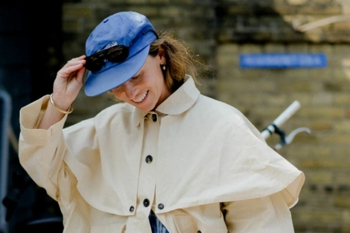 Sportowe kurtki zdominują trendy wiosną 2026. Tak będziemy nosić je na co dzień