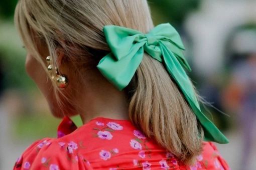 4 proste fryzury na wiosnę, które dodają szyku. It-girls już je noszą