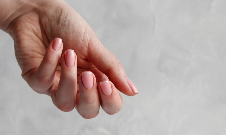Ta odżywka daje efekt soap manicure. Moje paznokcie dawno nie wyglądały tak dobrze