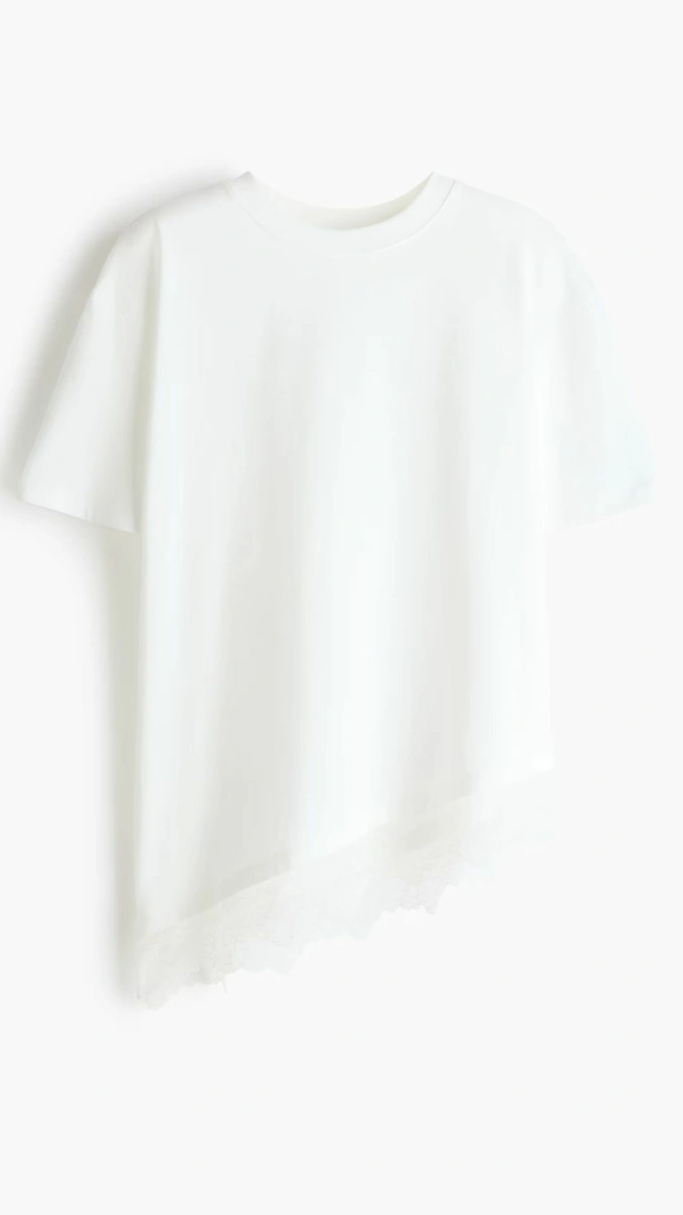 bialy-t-shirt-z-koronka